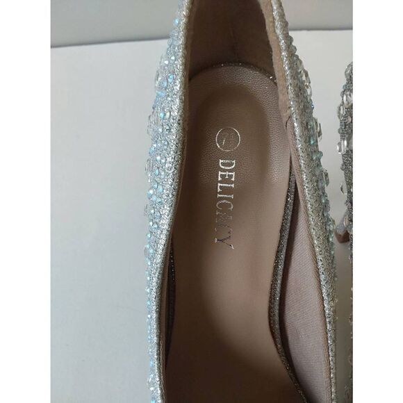 Delicacy Studded Pumps Silver Sz 7 1/2 4 inch heel - Picture 3 of 10